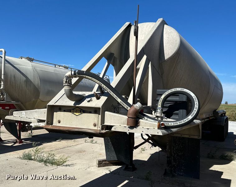 1991 Beall  pneumatic dry bulk trailer - DP8536