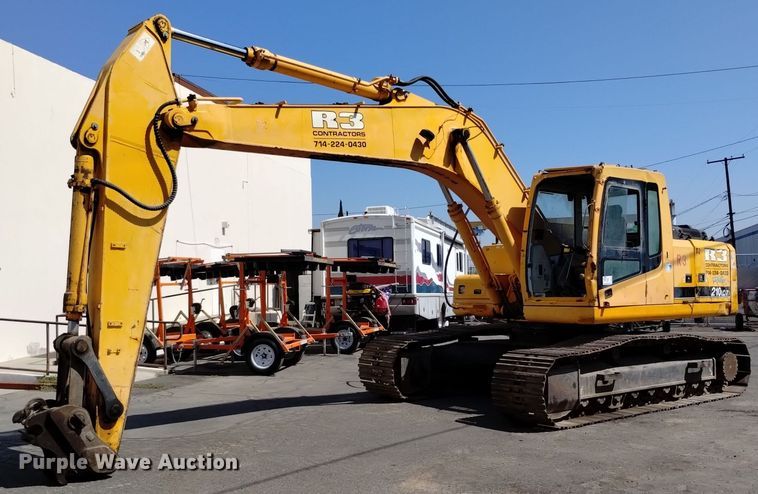 2005 Hyundai  210LC excavator - DQ6179