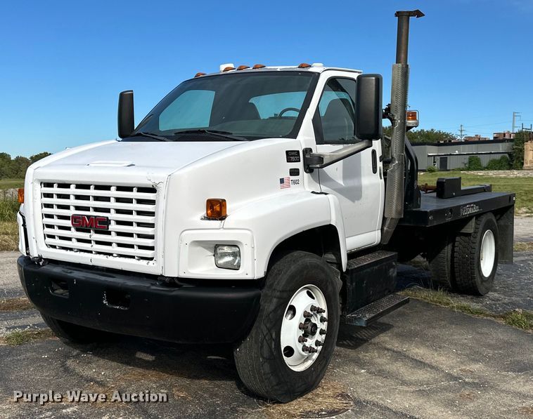 2006 GMC C7500 reel truck - DR2651