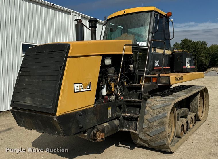 1994 Caterpillar  75C tractor - DT2043