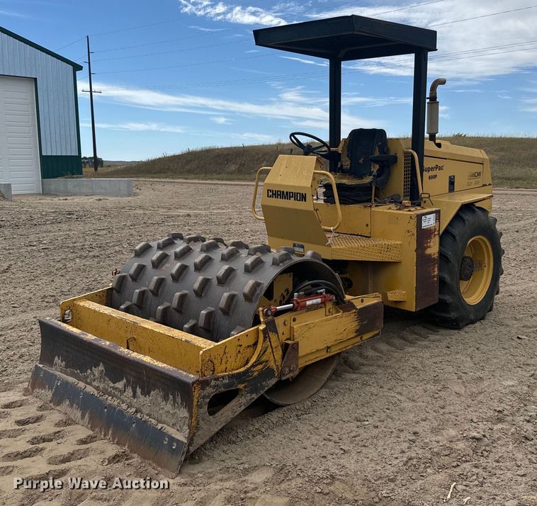 1995 Champion SuperPac 600p single drum vibratory roller - DV2822
