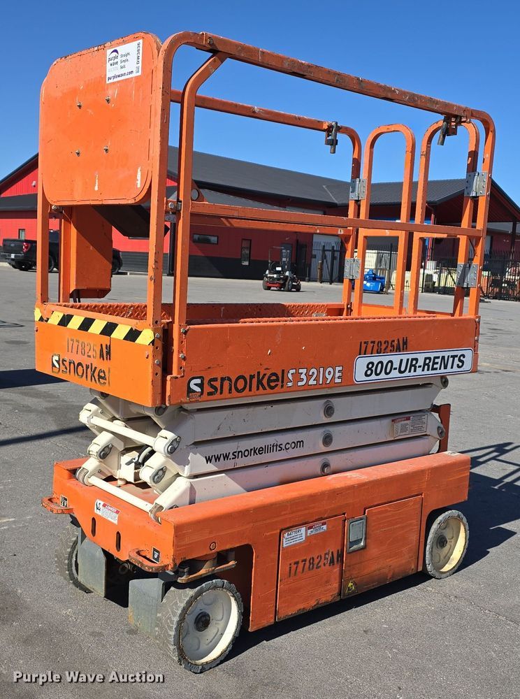 2016 Snorkel S3219E scissor lift - DW3836