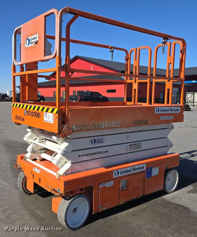 2016 Snorkel S4726E scissor lift - DW3838