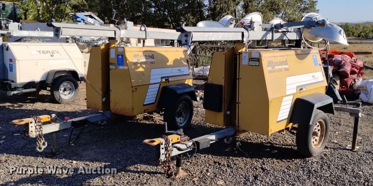 (2) 2005 Allmand Night-Lite Pro light plants - EG9904