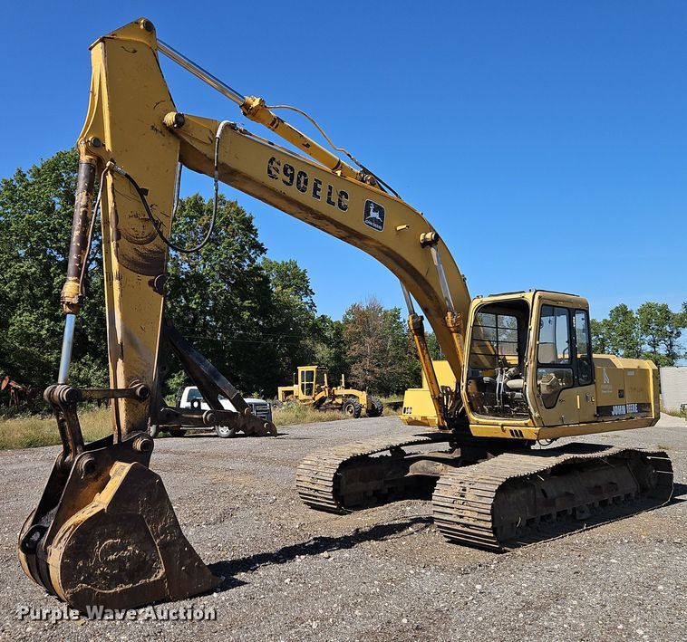 1997 John Deere 690E LC excavator - EI8411