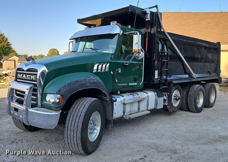 2014 Mack GU713 dump truck - EI8416