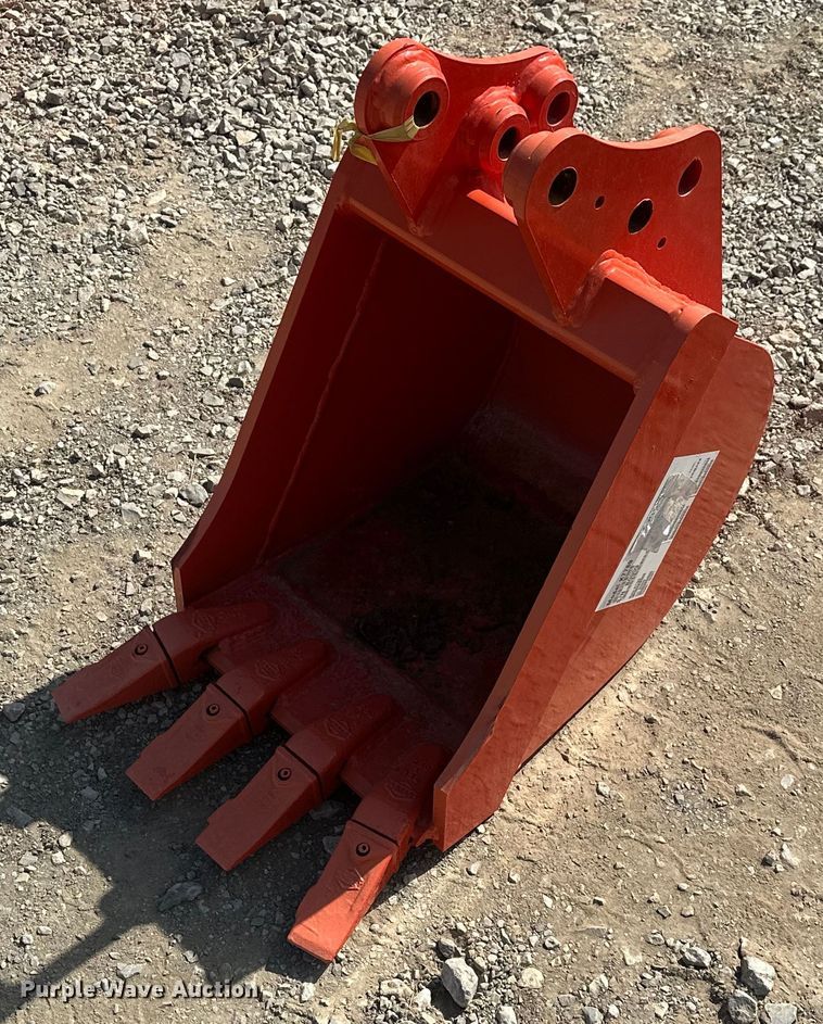 Kubota K7789 excavator bucket - EJ4983