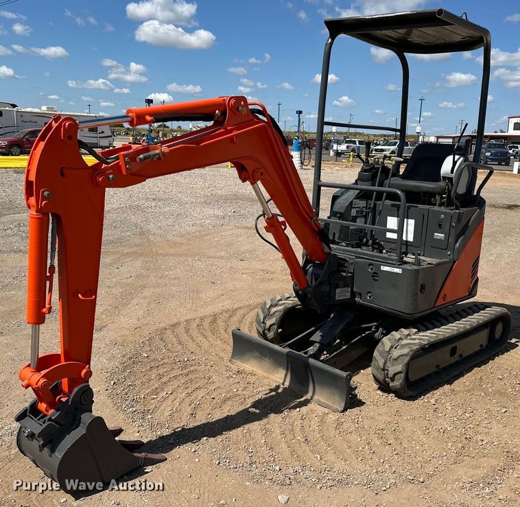 2010 Hitachi  ZX17UNA-2 mini excavator - EJ8993