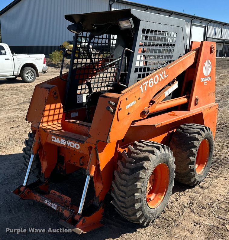 1998 Daewoo 1760 XL skid steer loader - ER8022