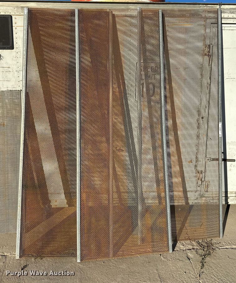 (4) screen decks  - LR9477