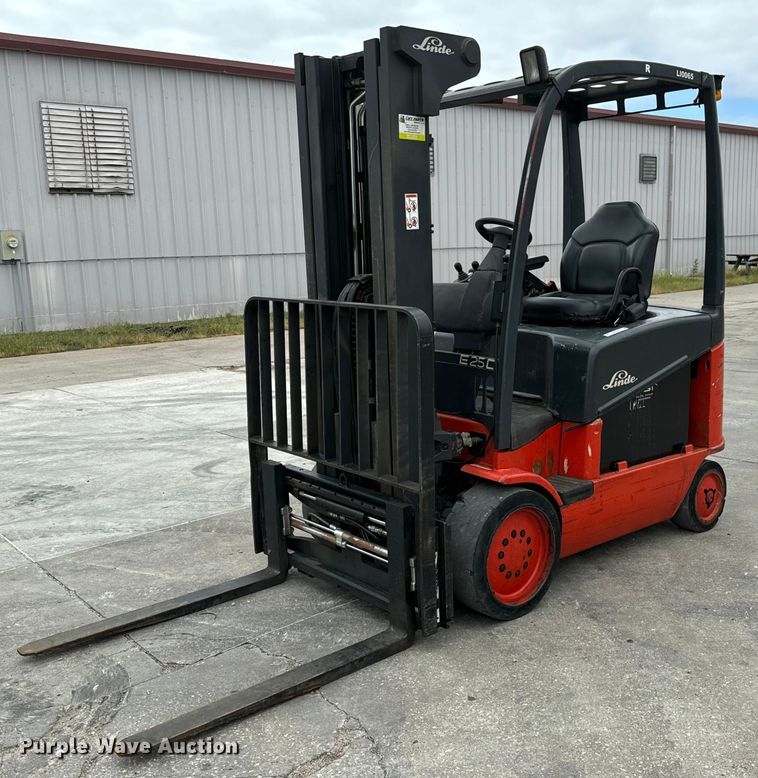 2002 Linde E25C-600 forklift - MV9190