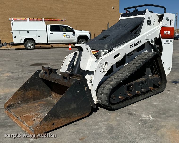 2019 Bobcat MT85 compact utility loader - MV9266