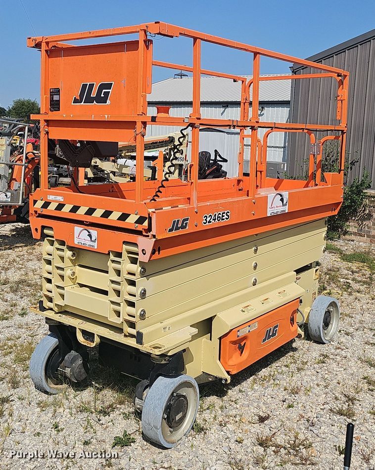 2020 JLG 3246ES scissor lift - NX9211
