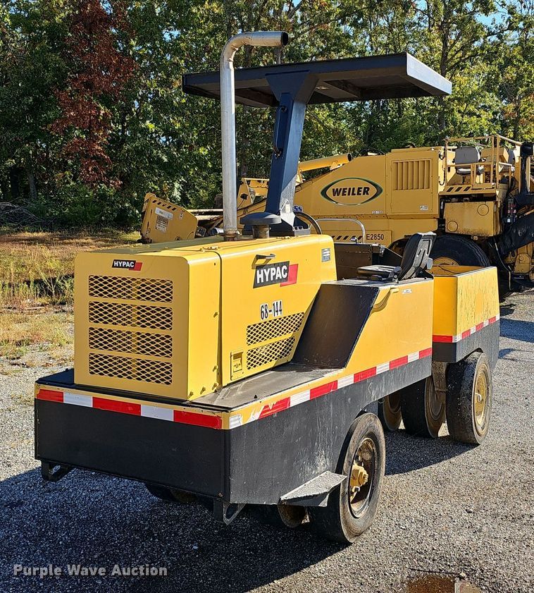 Hypac  C530AH pneumatic roller - NX9351