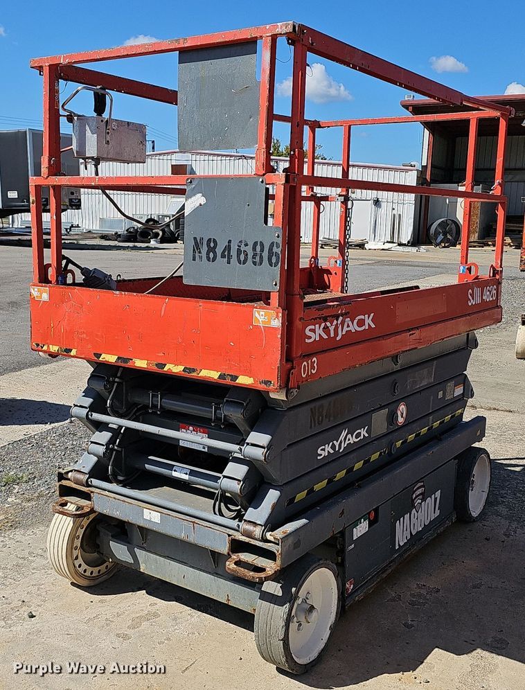 Skyjack 4626 Scissor or Vertical Lift For Sale | Purple Wave Auction