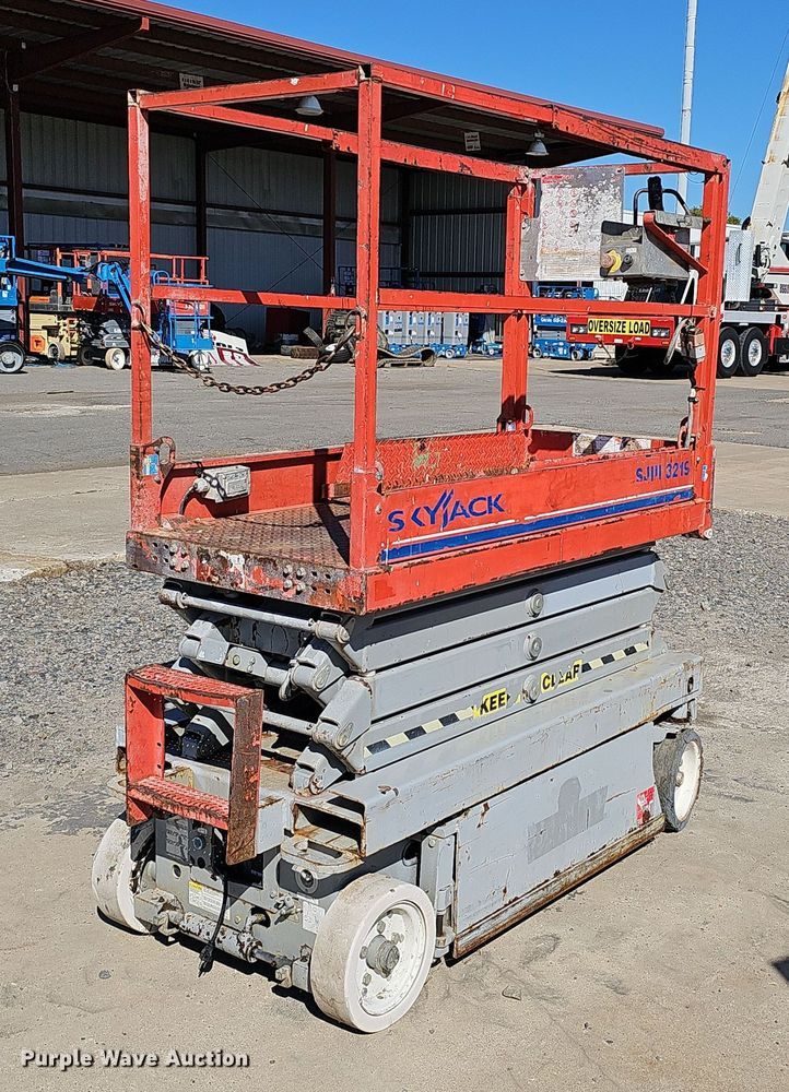 2007 Skyjack  SJIII 3219 scissor lift - NX9381