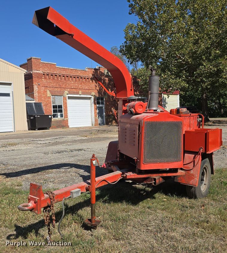 1988 Morbark Eeger Beever 1215 wood chipper - DO7712