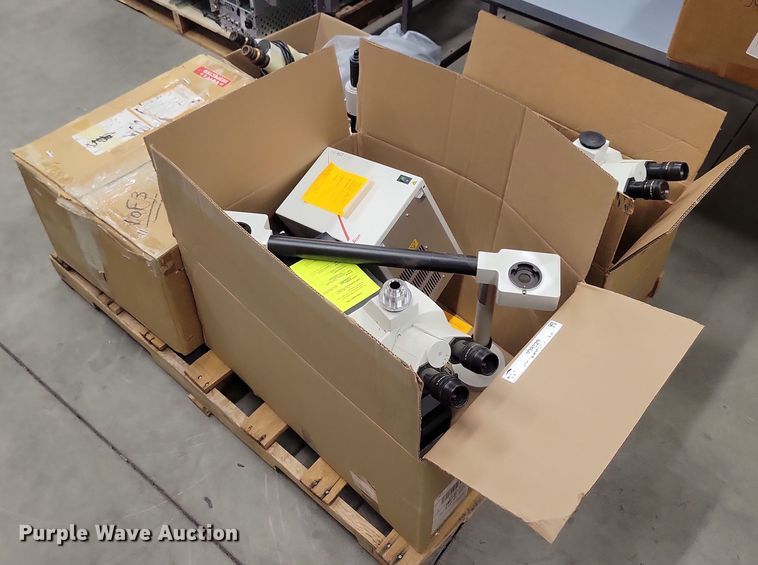 (5) Leica microscopes  - JO9329