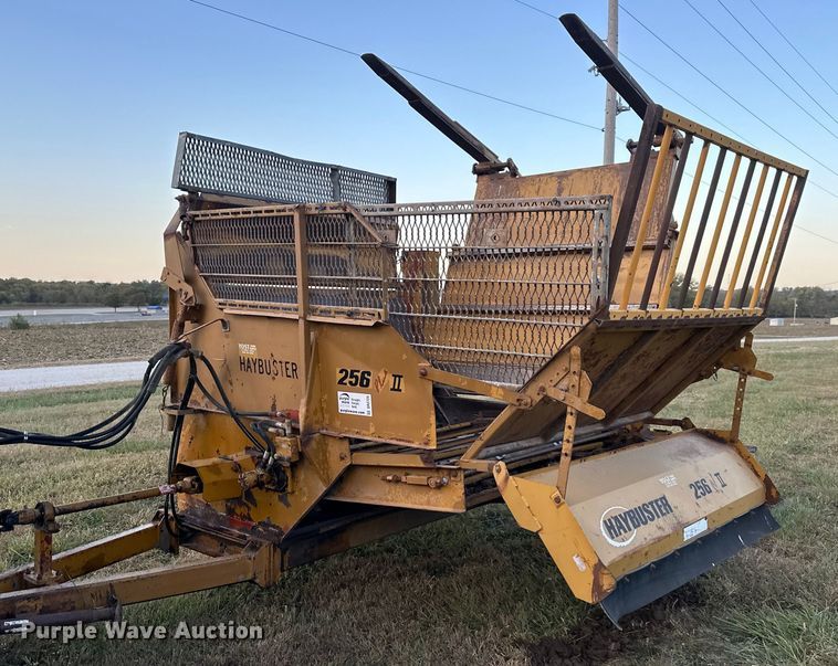 Haybuster 256 Plus II bale processor - DR2725