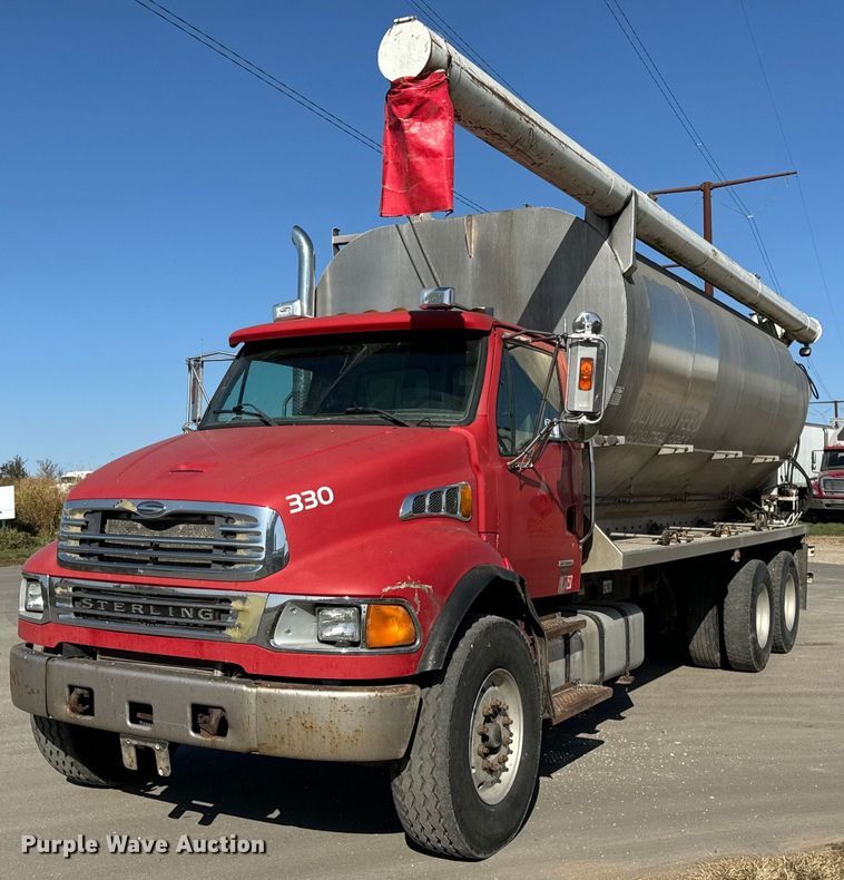2007 Sterling  Acterra feed delivery truck - DT2048