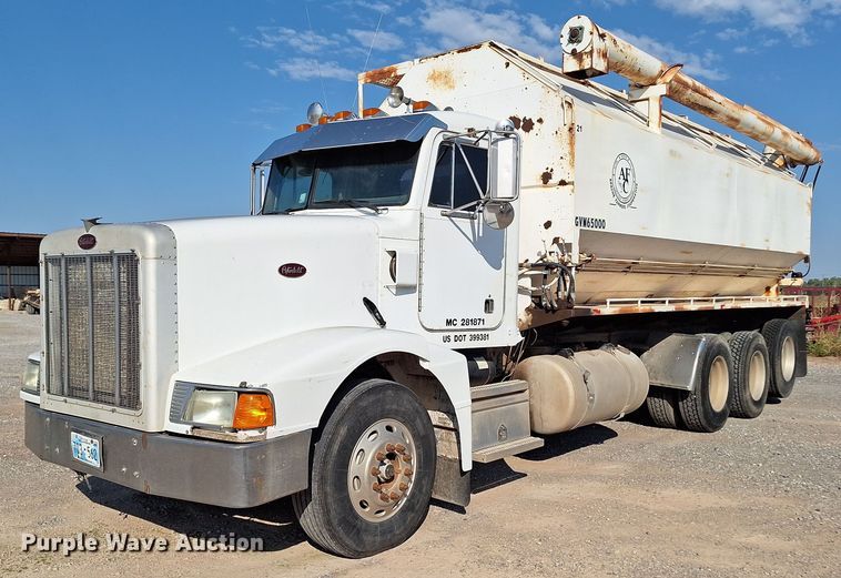1995 Peterbilt 377 feed delivery truck - EQ2308