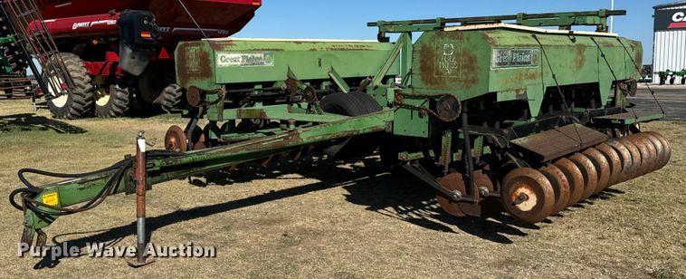 Great Plains Full Press 30 FPD30-361083-04 33 grain drill - MV9234