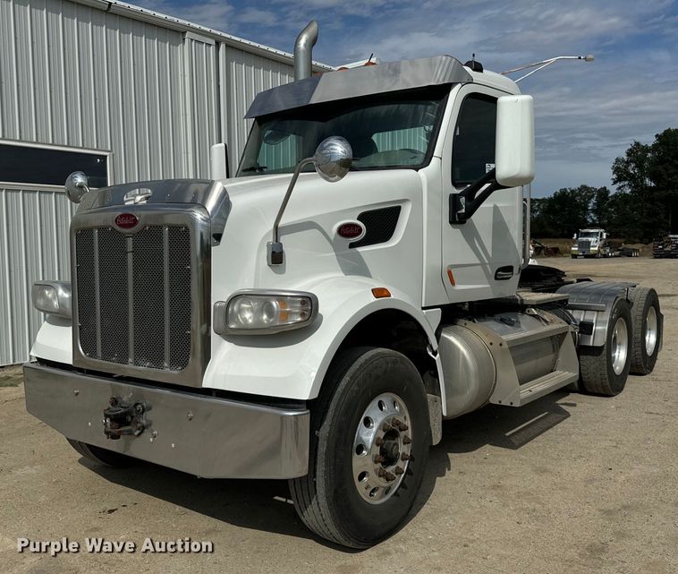 2019 Peterbilt  567 semi truck - DT2044