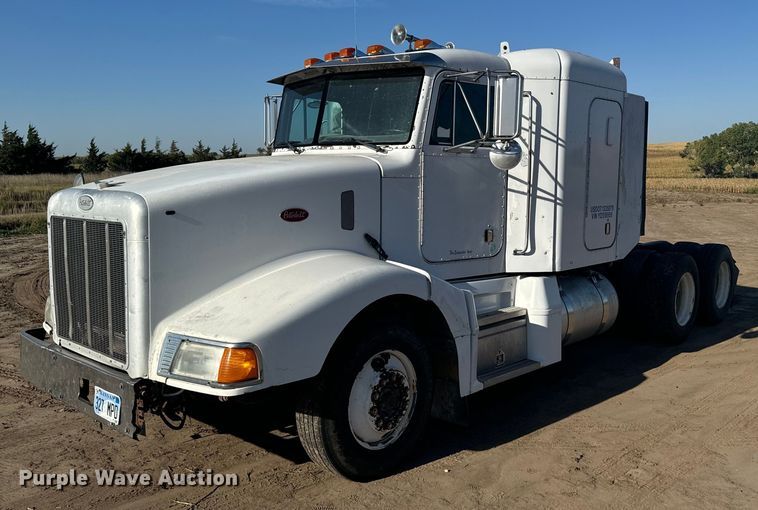 2000 Peterbilt  377 semi truck - DX3635