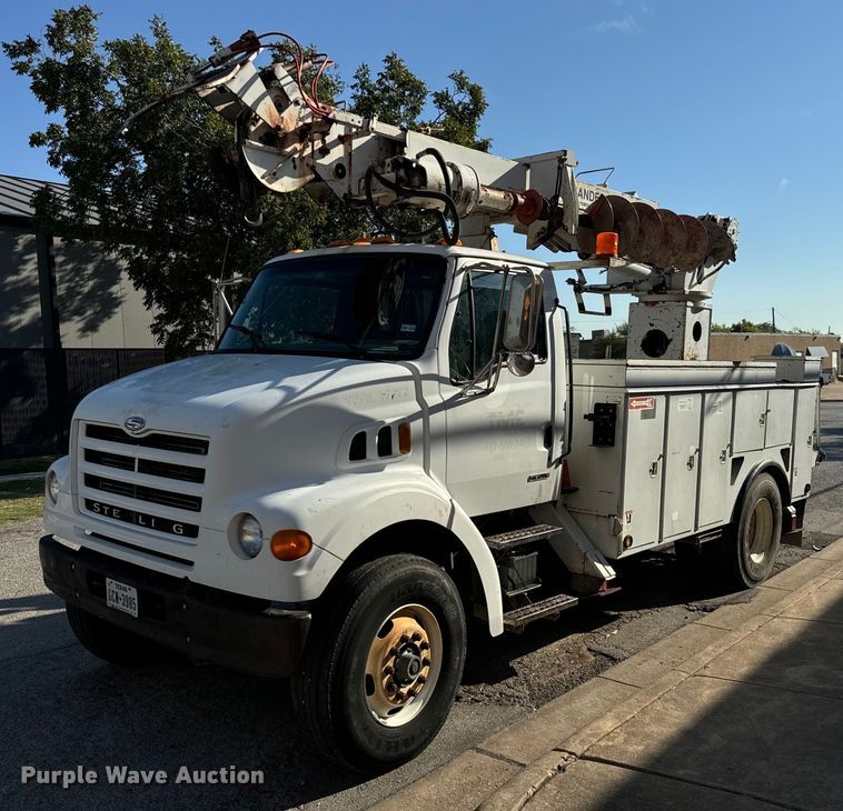 2001 Sterling digger derrick truck - IE9148