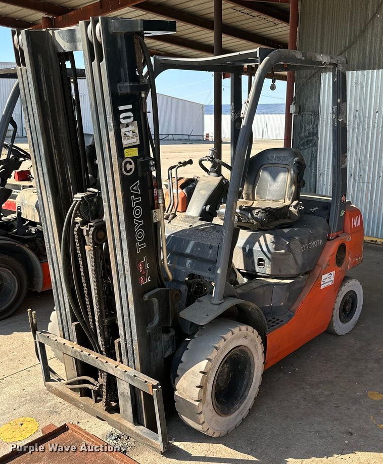 2013 Toyota 8FDU20 forklift - DD3318