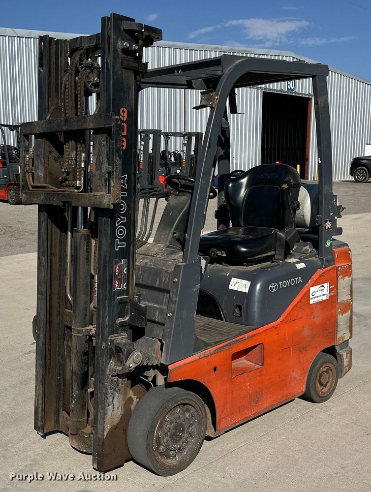 2009 Toyota 8FGCU18 forklift - DD3330