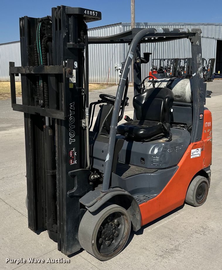 2017 Toyota 8FGCU25 forklift - DD3339
