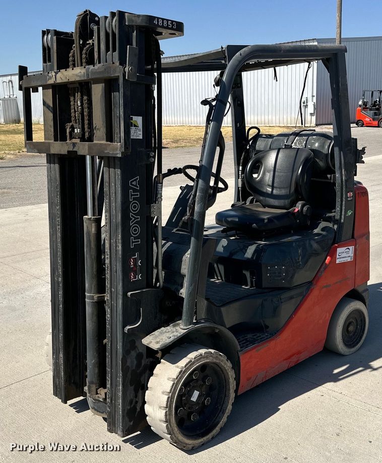 2017 Toyota 8FGCU25 forklift - DD3344