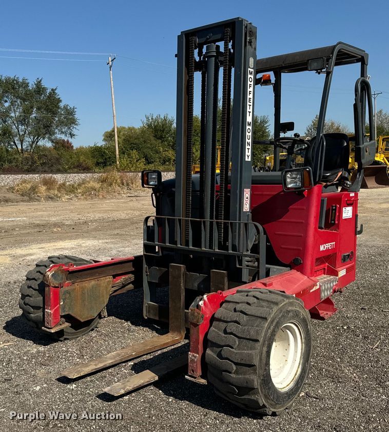 2012 Moffett  M70 forklift - DT2068