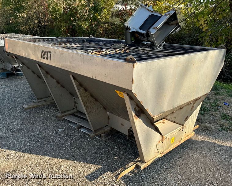 Boss spreader - DT2088