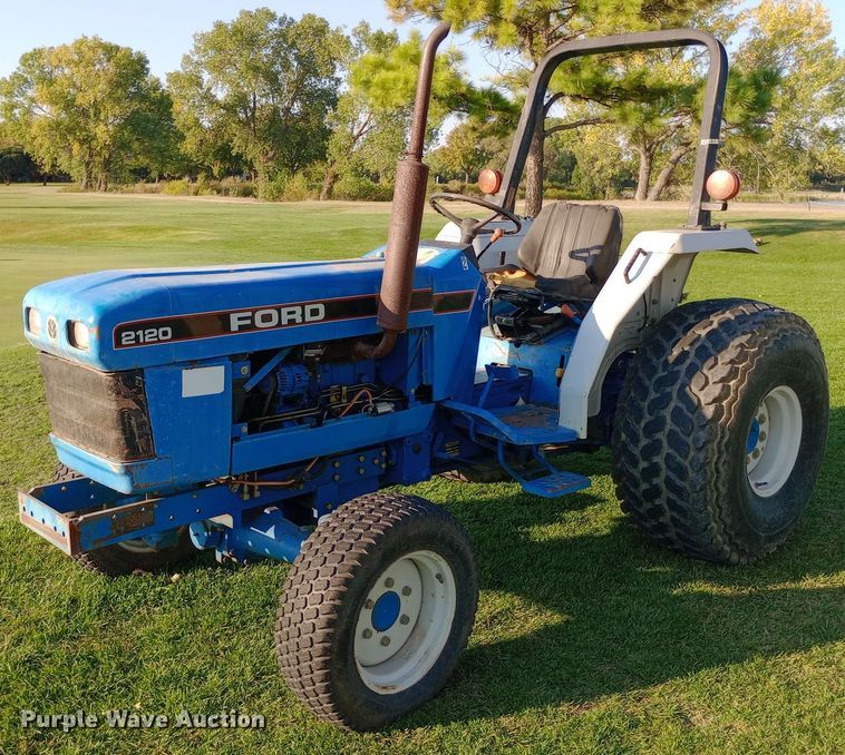 1995 Ford New Holland 2120 MFWD tractor - DW0816