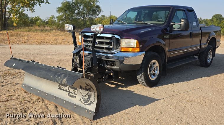 1999 Ford F250 Super Duty Lariat SuperCab pickup truck - DW3797