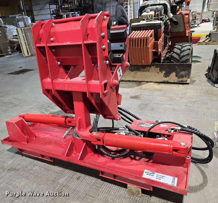 Handy Attachments HSRC12 skid steer pole clamp - DW3843