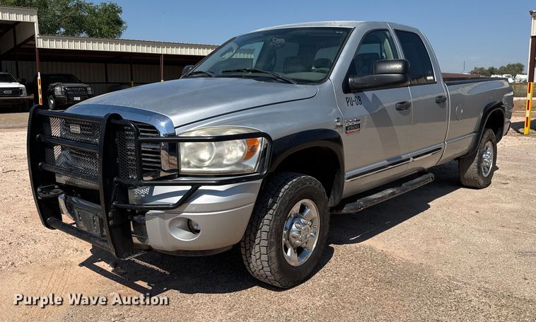 2009 Dodge Ram 2500 HD Quad Cab pickup truck - EJ3101