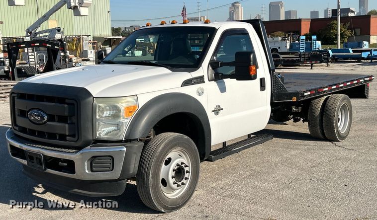 2016 Ford F550 Super Duty XL flatbed truck - EK3530