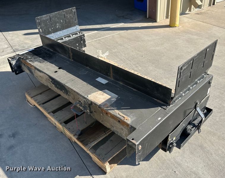 Tommy Gate end gate lift - ER8042