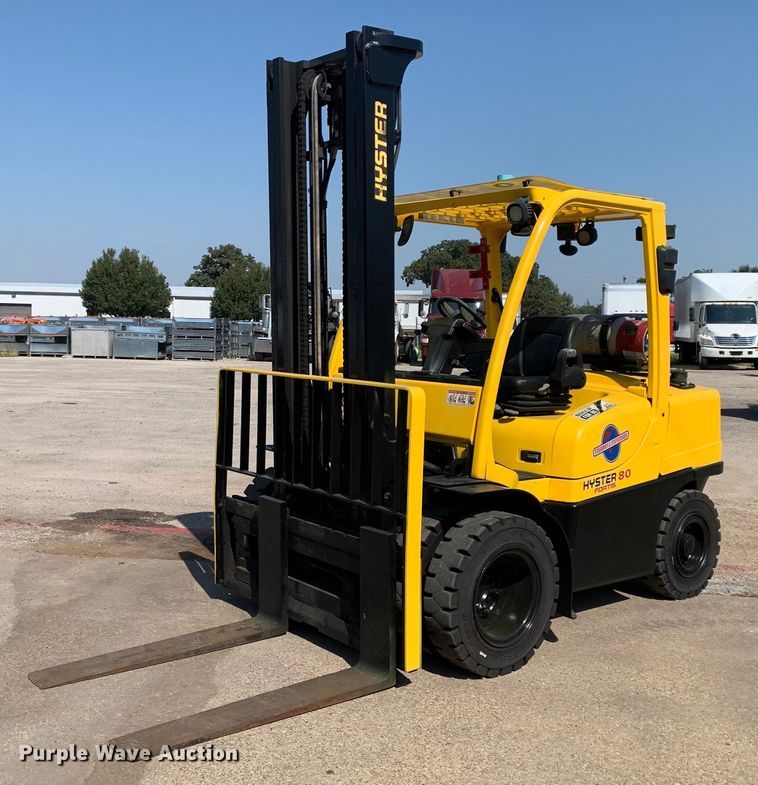 Hyster Strt. Mast Rough Terr. Forklift For Sale | Purple