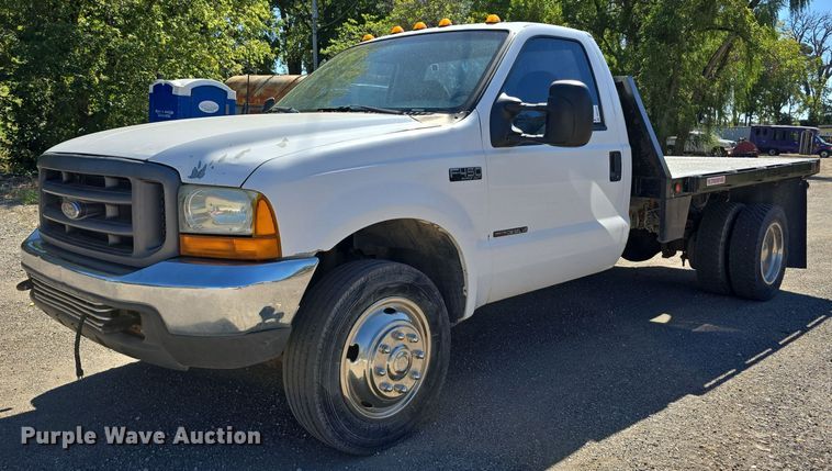 2000 Ford F450 Super Duty flatbed truck - DO5507