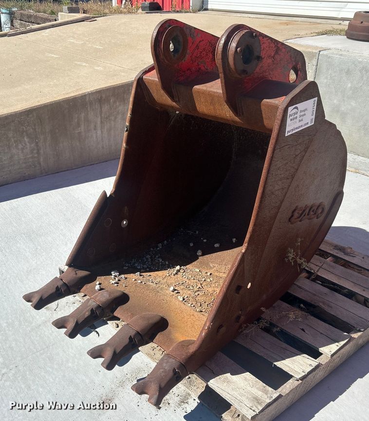 Esco 130/135/145 X2/3-LX-SA bucket - DO7580