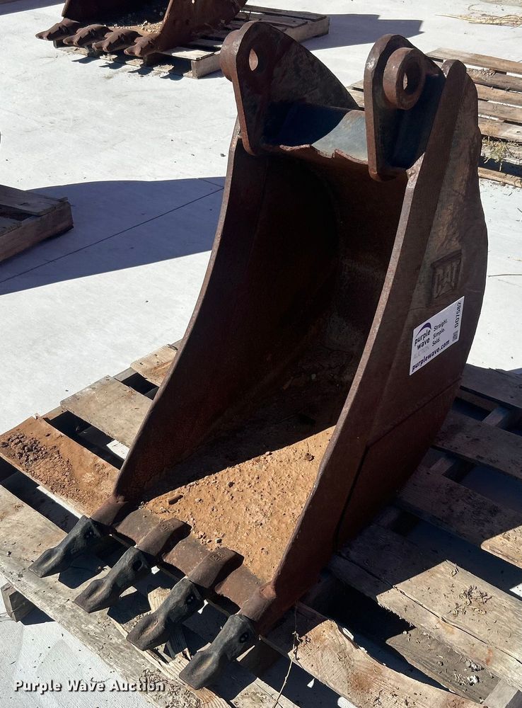 Caterpillar  bucket - DO7582