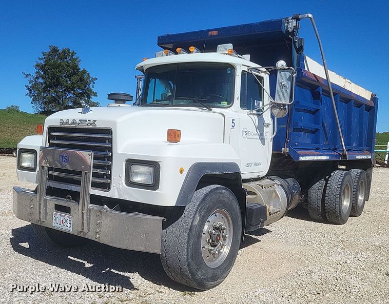 2003 Mack RD688S dump truck - DQ3708