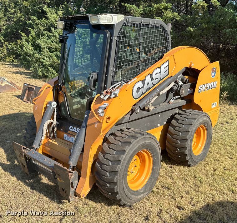 2013 Case SV300 skid steer loader - DX3531
