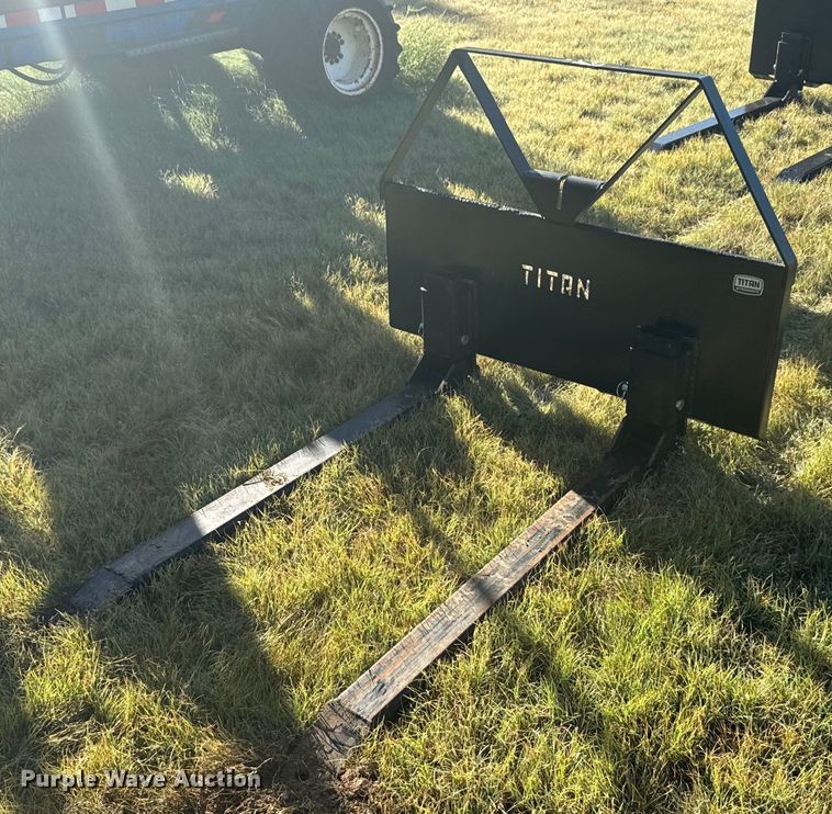 Titan skid steer forks - DX3626