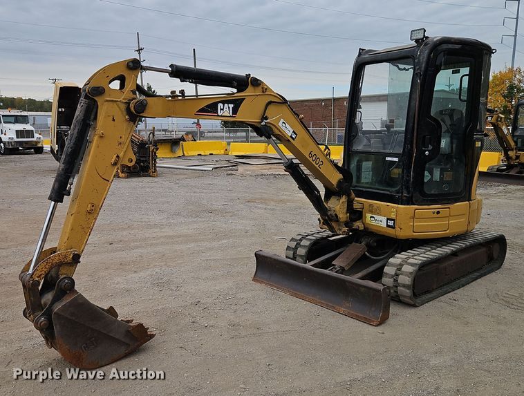 2006 Caterpillar 303C CR mini excavator - EI8437