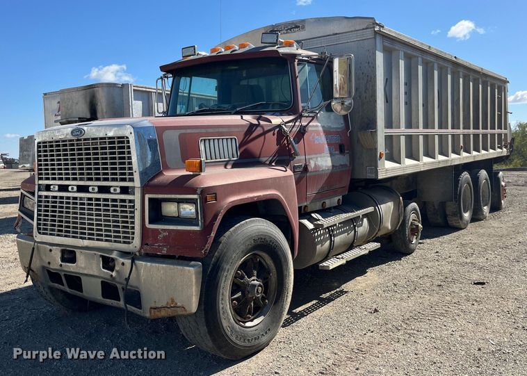 1992 Ford LTL9000 dump truck - LC9210